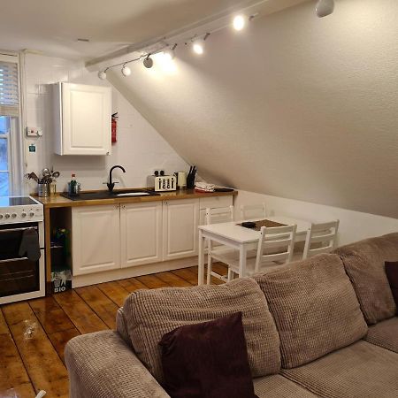 The Loft Apartment Уеймут Екстериор снимка